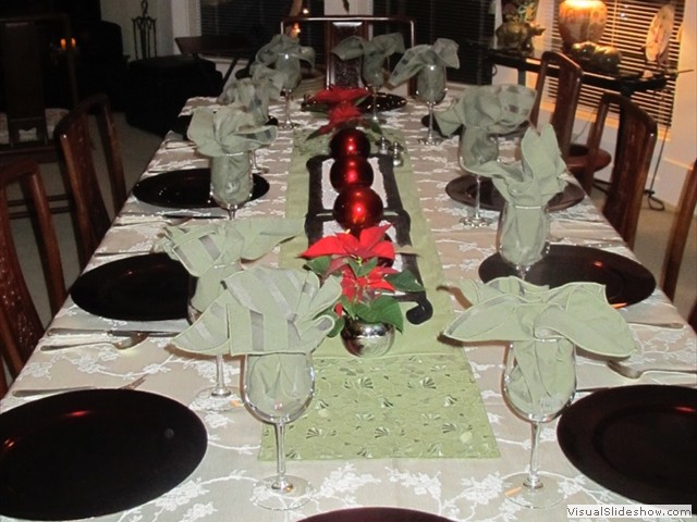 Bell's dinner table