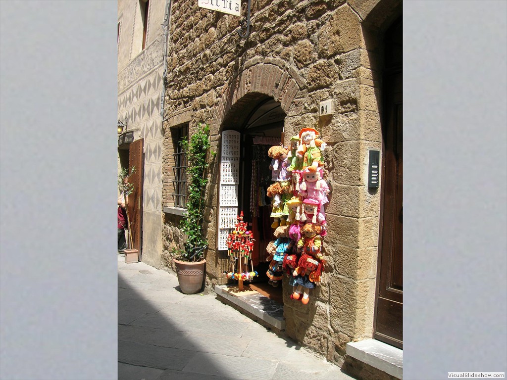 Dolls and Pinocchios - Pienza