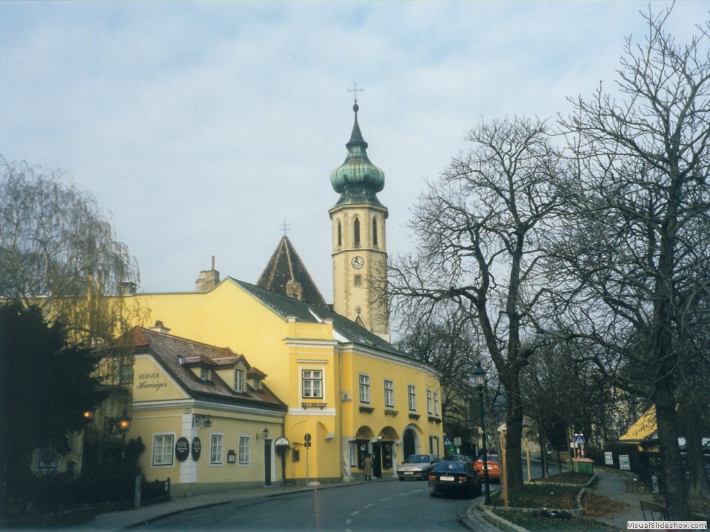 Grinzing church